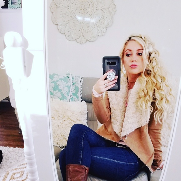 Camel Faux Fur Jacket - Picture 3 of 3